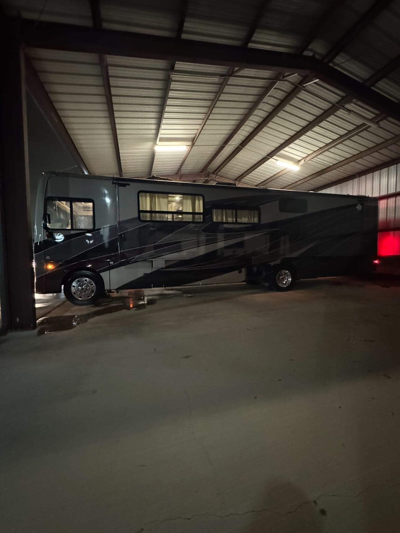 Class A motorhome hauled off after a cash sale